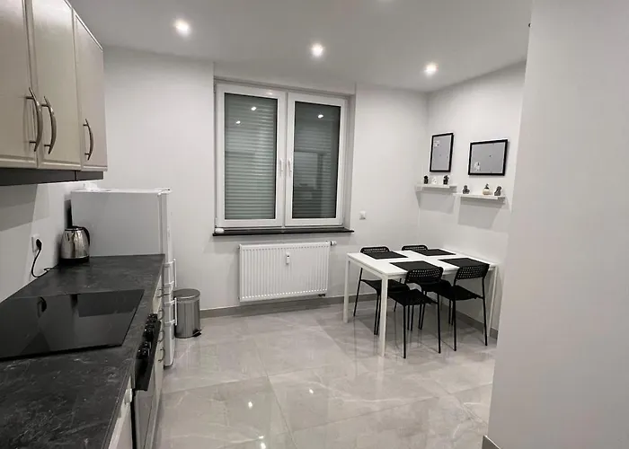 Stadion Naehe Koeln Bayer Stadion 公寓